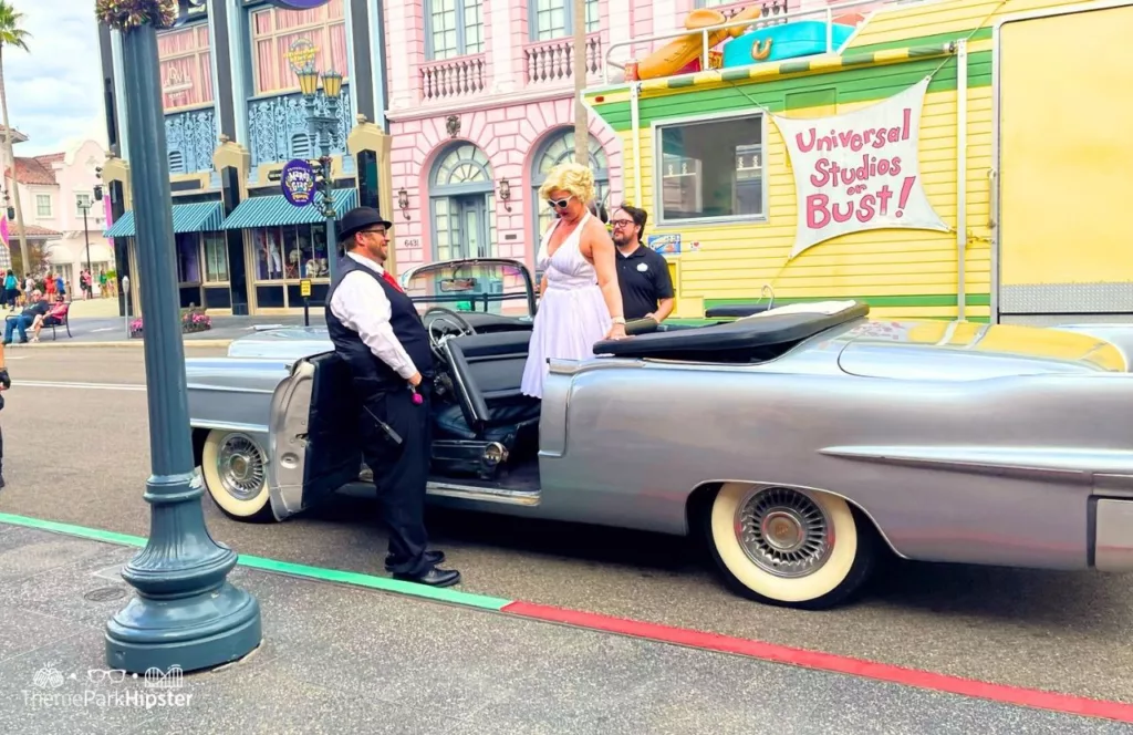 Universal Orlando Resort Maryland Monroe Character at Universal Studios Florida. Keep reading to get the best Universal Studios Orlando, Florida itinerary and must-do list!