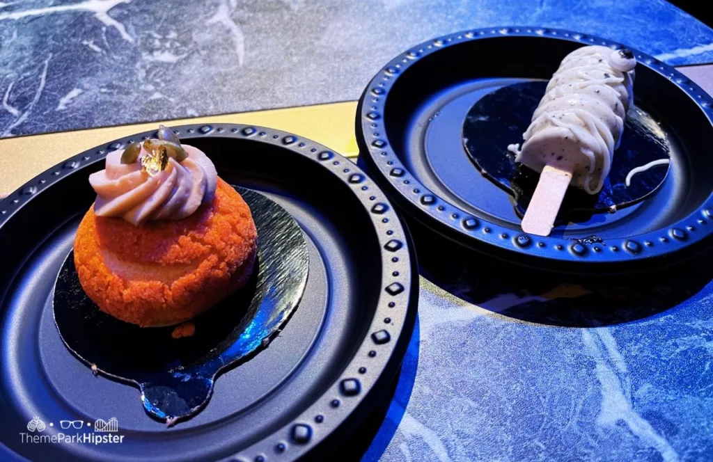 Universal Orlando Resort Halloween Horror Nights a Taste of Terror HHN Food Mini Oreo Mummy Pop Mini Pumpkin Dulce de Leche Puff. Keep reading to learn about the best Universal Studios Halloween Horror Nights food and drink that you must try!