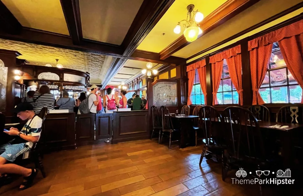 Epcot Rose and Crown Dining Room Pub Restaurant in UK Pavilion Dining Room and Bar