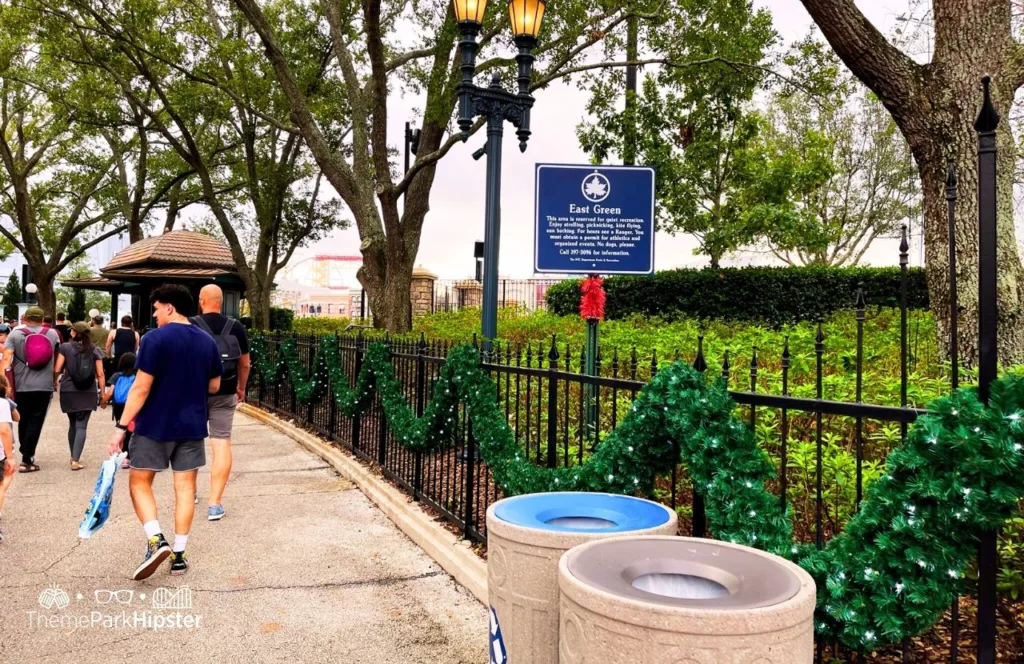 Christmas at Universal Studios Orlando Central Park Areas