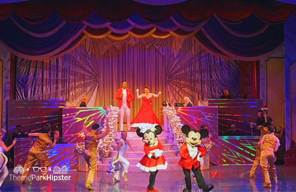 Disney Holidays in Hollywood Show with Minnie and Mickey Mouse. Hollywood Studios Jollywood Nights Christmas Celebration at Disney World