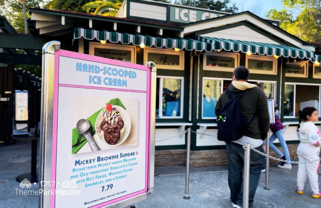 Disney Hollywood Studios Theme Park Quick Service Restaurant Hand Scooped Ice Cream