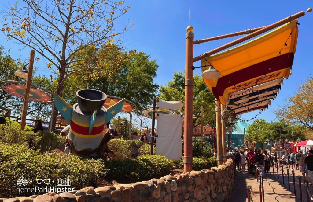 Disney Magic Kingdom Park Fantasyland Barnstormer Goofy Roller Coaster. One of the best Magic Kingdom Roller Coasters!