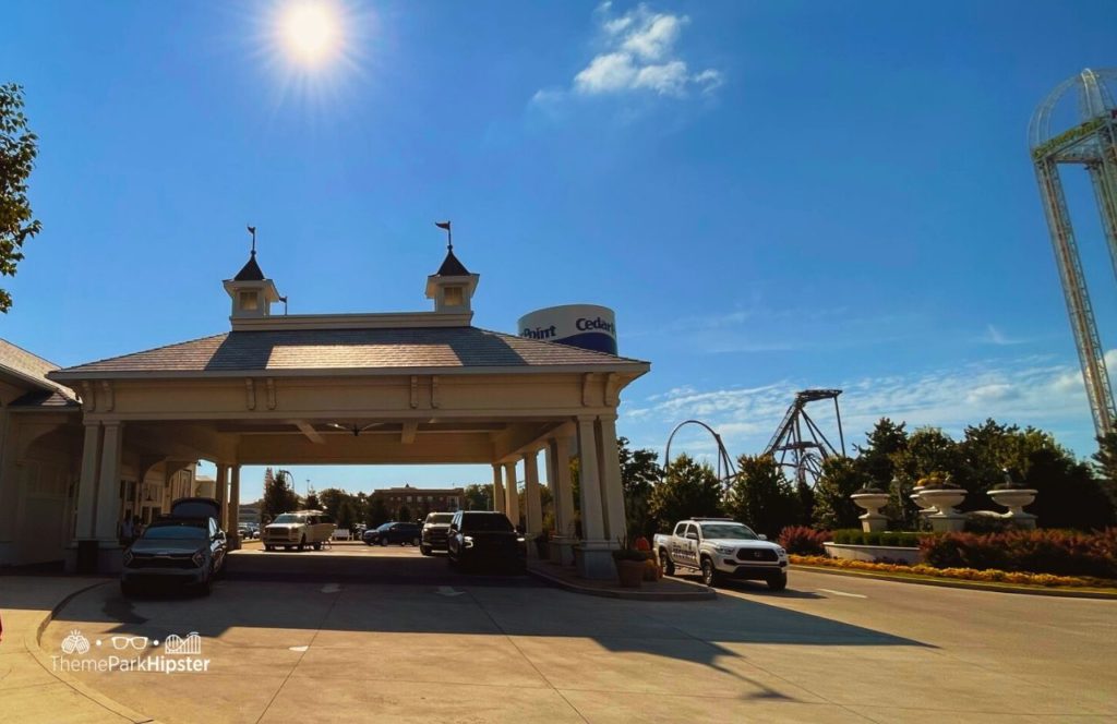 Cedar Point Amusement Park Ohio Hotel Breakers Entrance