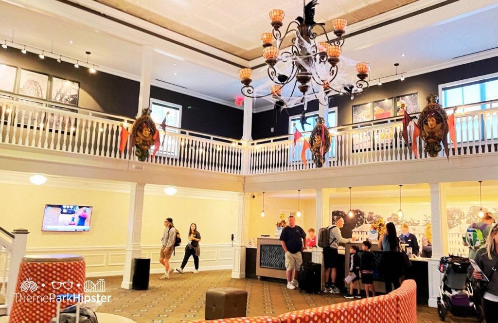 Cedar Point Ohio Amusement Park Hotel Breakers Lobby