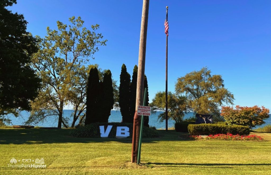 One of the best things to do in Ohio is Coastal Highway on route 6 near Vermilion Beach. Keep reading to learn more about the best road trip from Cleveland to Cedar Point.