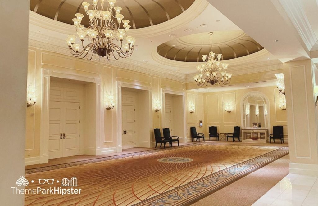 Waldorf Astoria at Disney World. Keep reading to find out all you need to know about eating at Bull & Bear Waldorf Astoria Orlando.