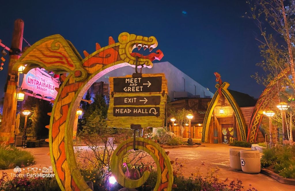 How to Train Your Dragon Isle of Berk at Night The Untrainable Dragon Show and Meet and Greet Sign Universal Epic Universe Theme Park Orlando. Keep reading to find out all you need to know planning the best Epic Universe itinerary.
