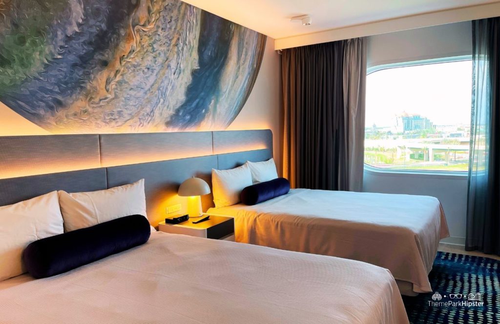 Universal Orlando Terra Luna Hotel Resort 2 bedroom Queen Room 