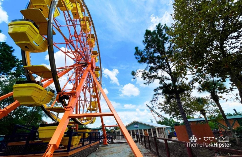 Wild Adventures Theme Park in Valdosta, Georgia Horizon Ferris Wheel
