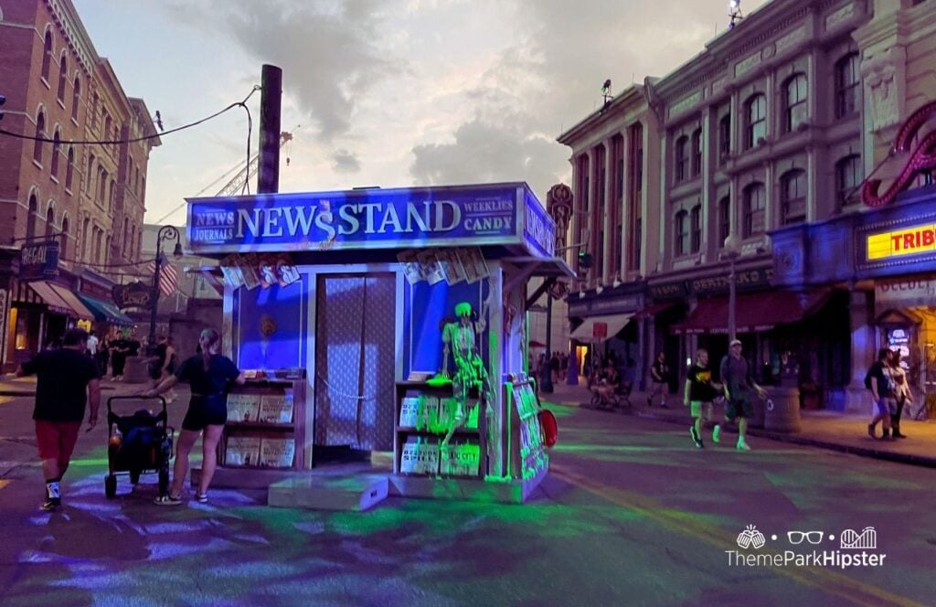 Mutations Toxic Twenties Scare Zone Universal Studios Halloween Horror Nights 2025 HHN 34