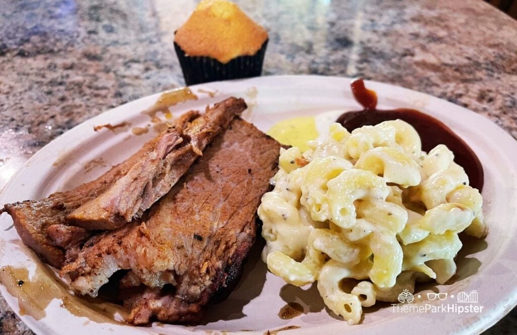 Carowinds Amusement Theme Park Harmony Hall Dining Restaurant Beef Brisket with mac and cheese and cornbread