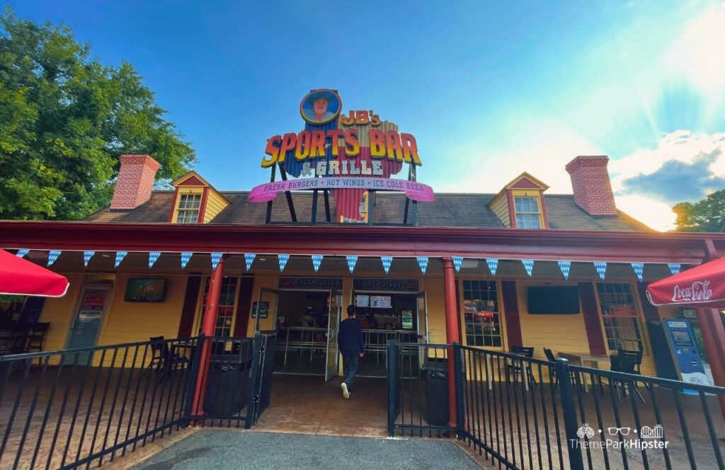 Six Flags Over Georgia Amusement Park JB's Sports Bar & Grille. Keep reading to find out everything you need to know about visiting Six Flags Over Georgia for the first time.