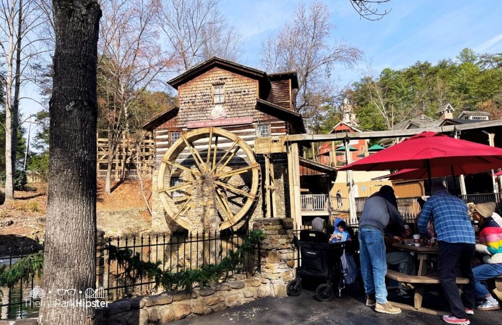 Grist Mill Cinnamon Bread Location at A Smoky Mountain Christmas Dollywood Theme Park. Keep reading for more tips for visiting Dollywood for the first time.