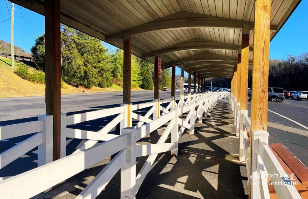 Parking Lot Shuttle Dollywood Theme Park. Keep reading for more tips for visiting Dollywood for the first time.